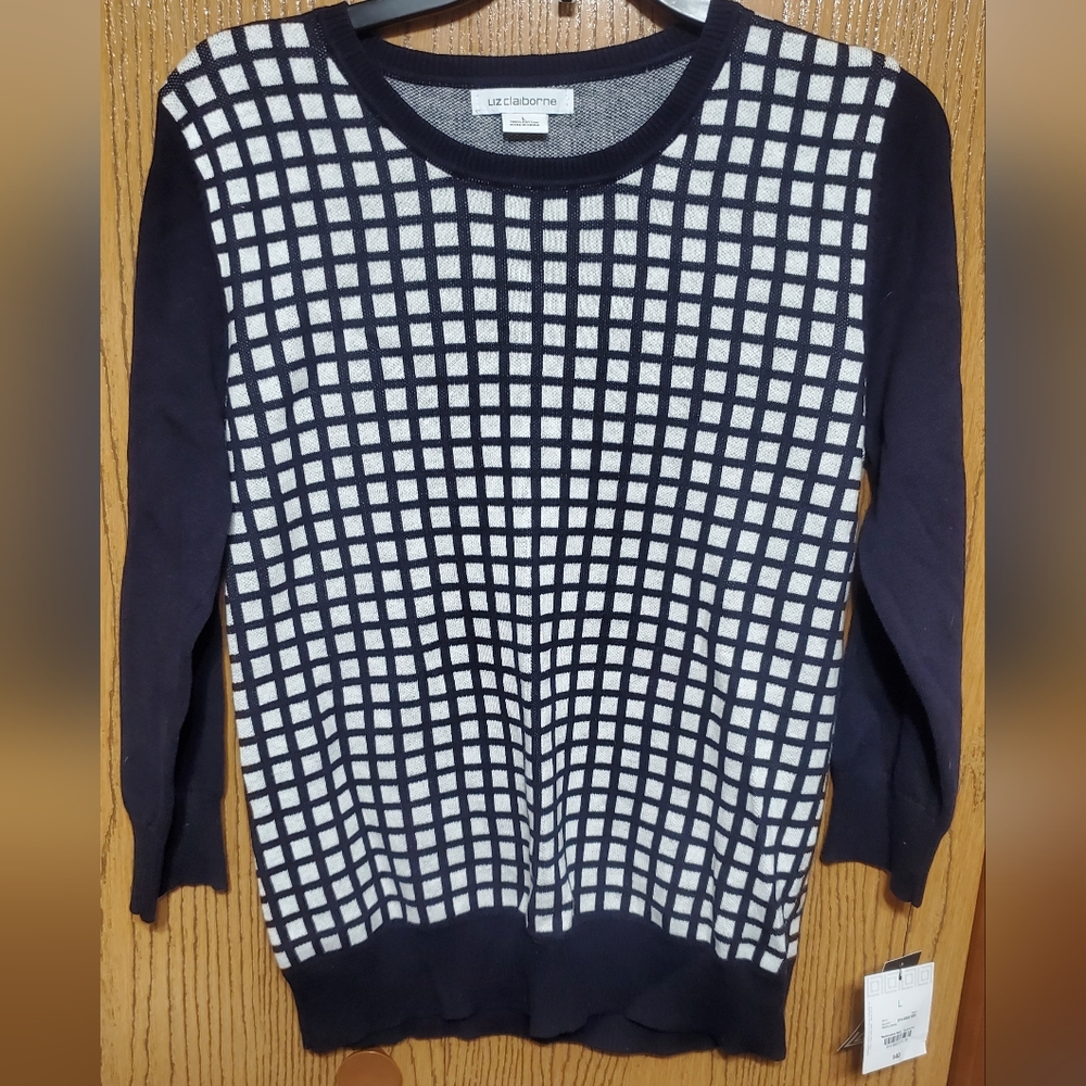Liz Claiborne sweater size L NWT
